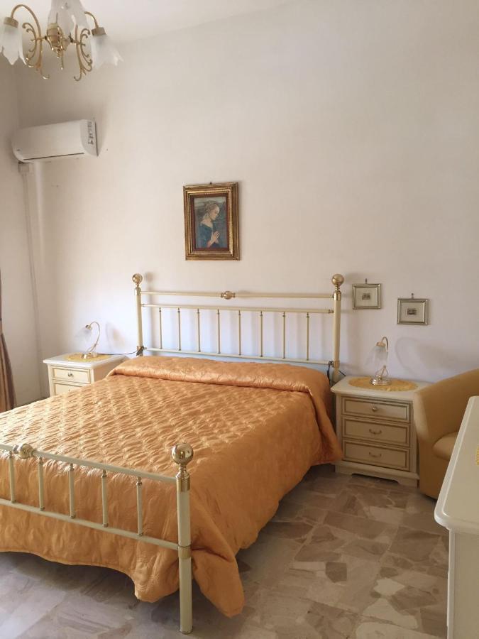 B&B Anna Пішинас Екстер'єр фото